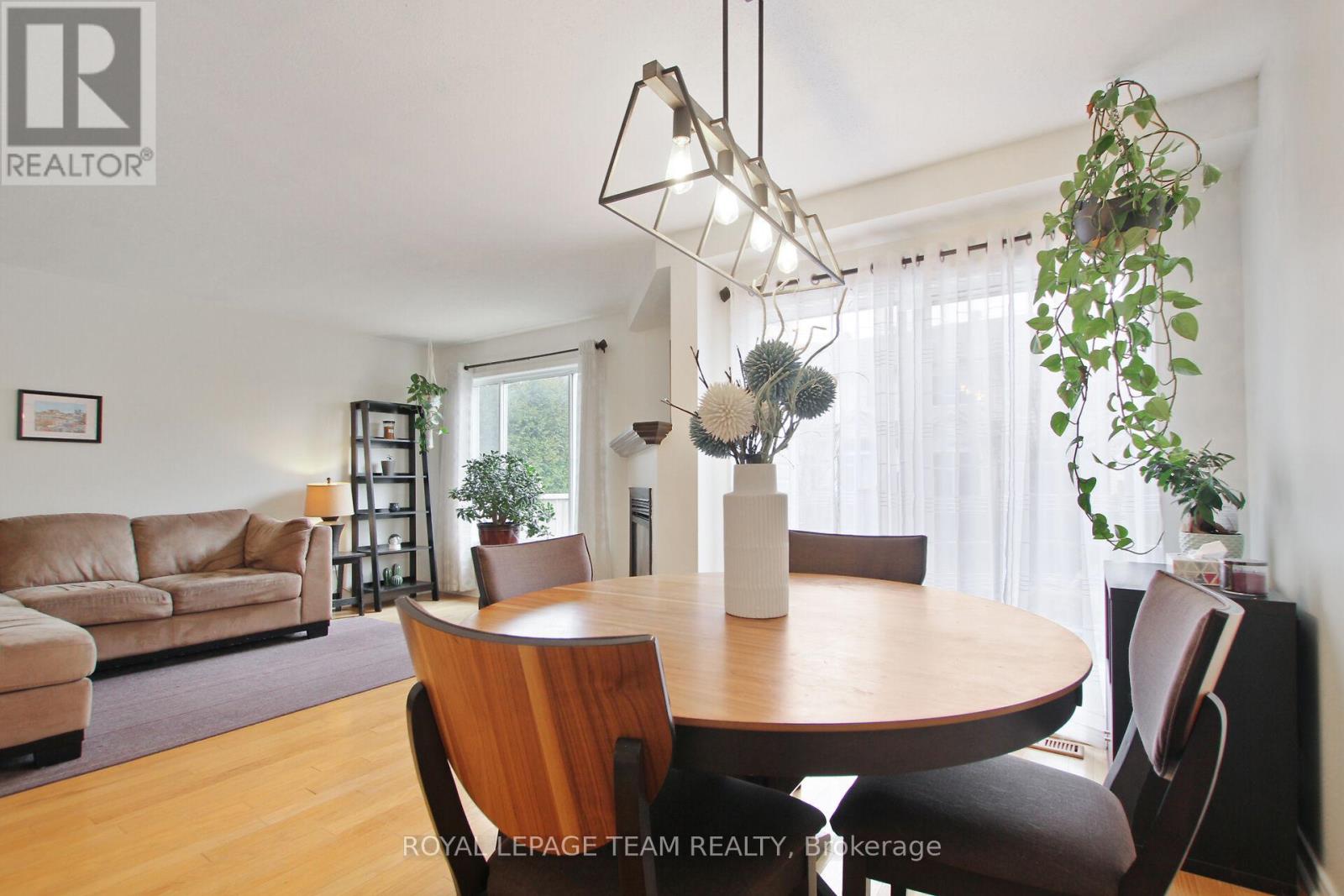 Photo 10 of 2091 Hiboux Street E, Ottawa ON