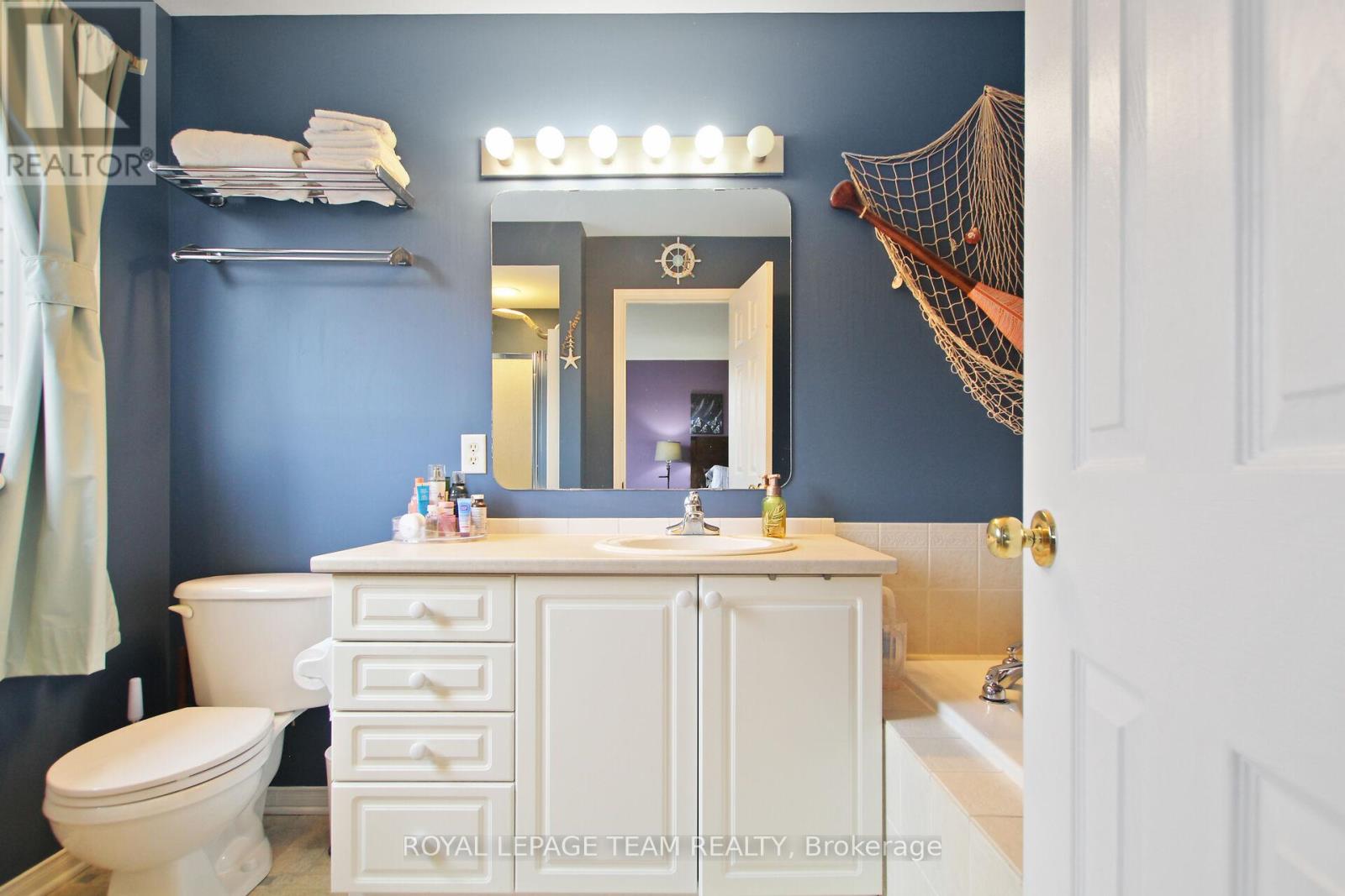 Photo 20 of 2091 Hiboux Street E, Ottawa ON