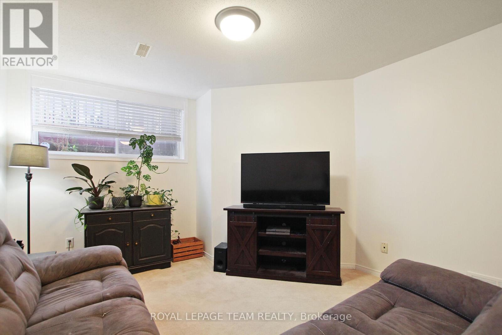 Photo 28 of 2091 Hiboux Street E, Ottawa ON