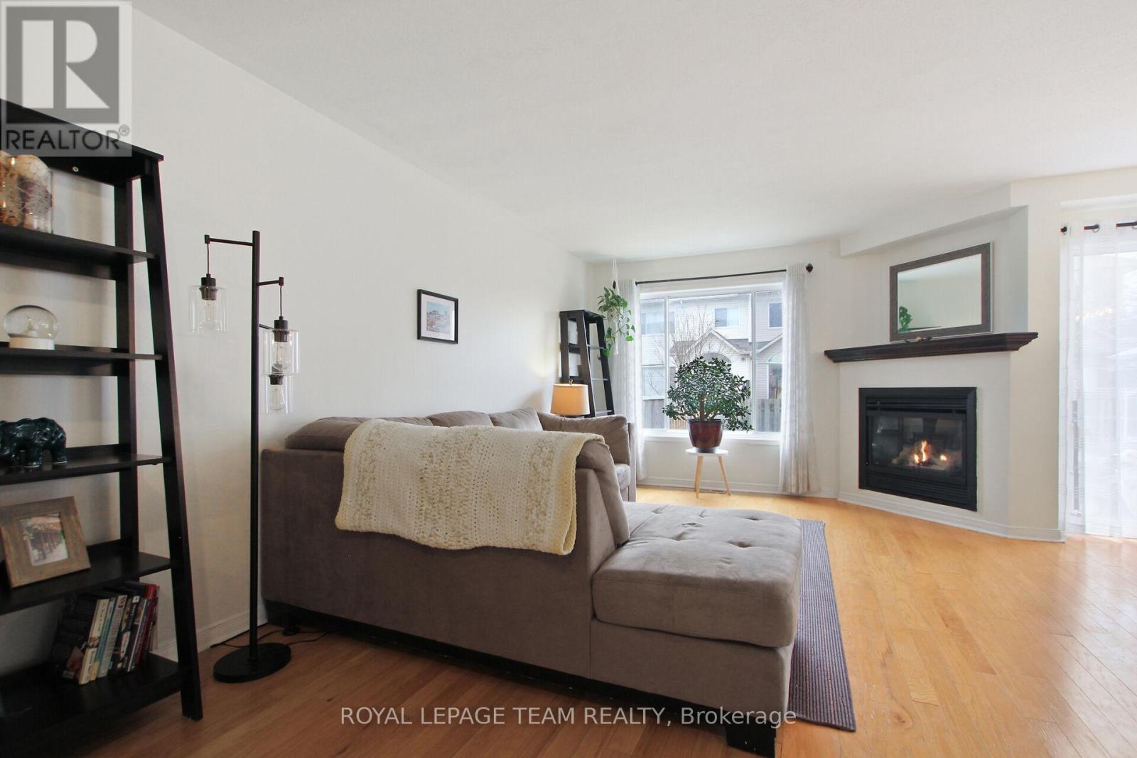 Photo 7 of 2091 Hiboux Street E, Ottawa ON