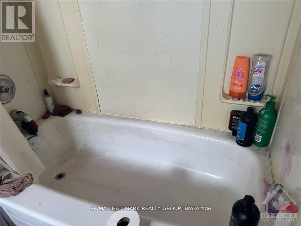 Photo 24 of 23 Gore Street E, Perth ON