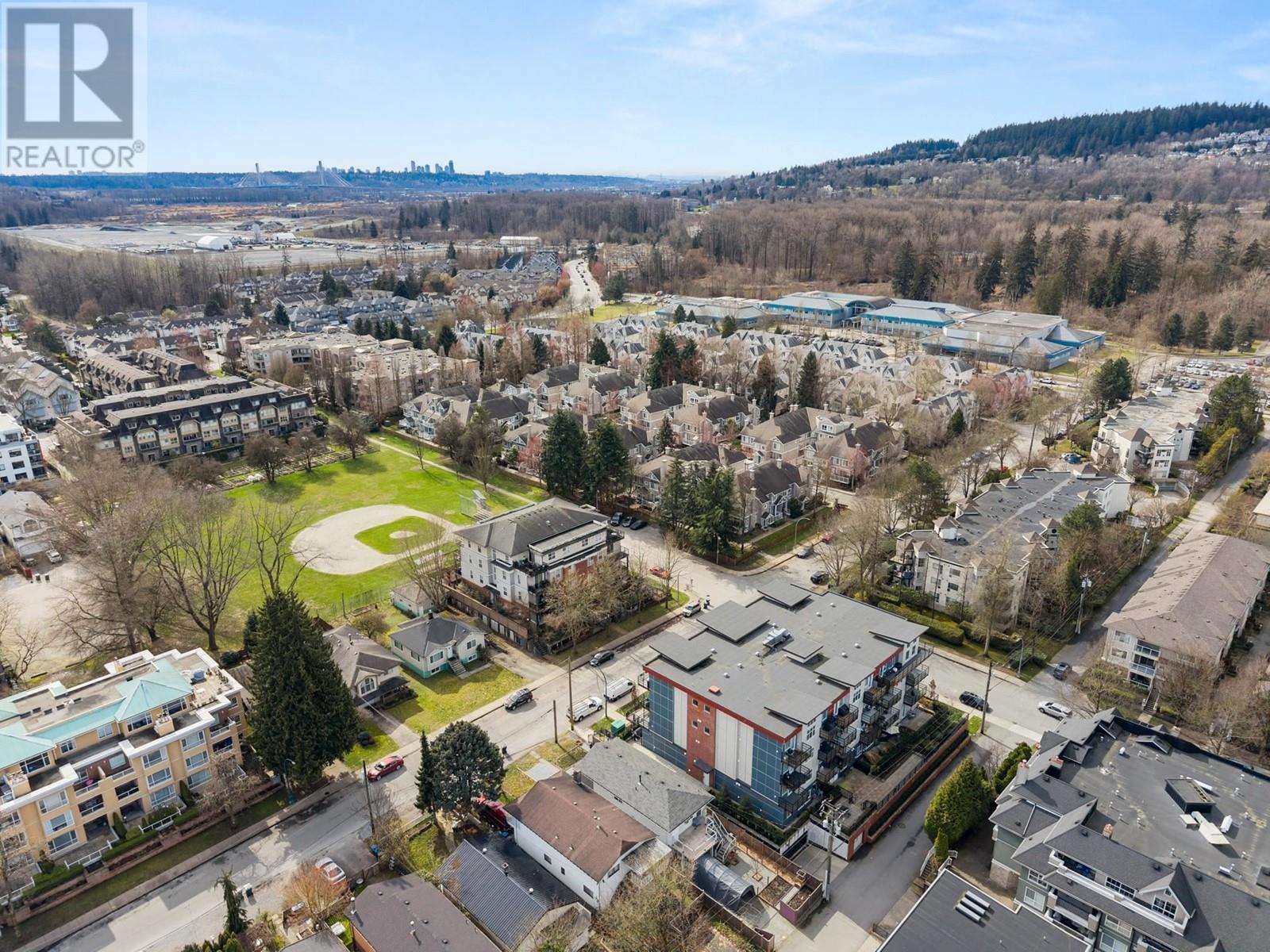 206 2389 HAWTHORNE AVENUE, Port Coquitlam real estate listing R2979727