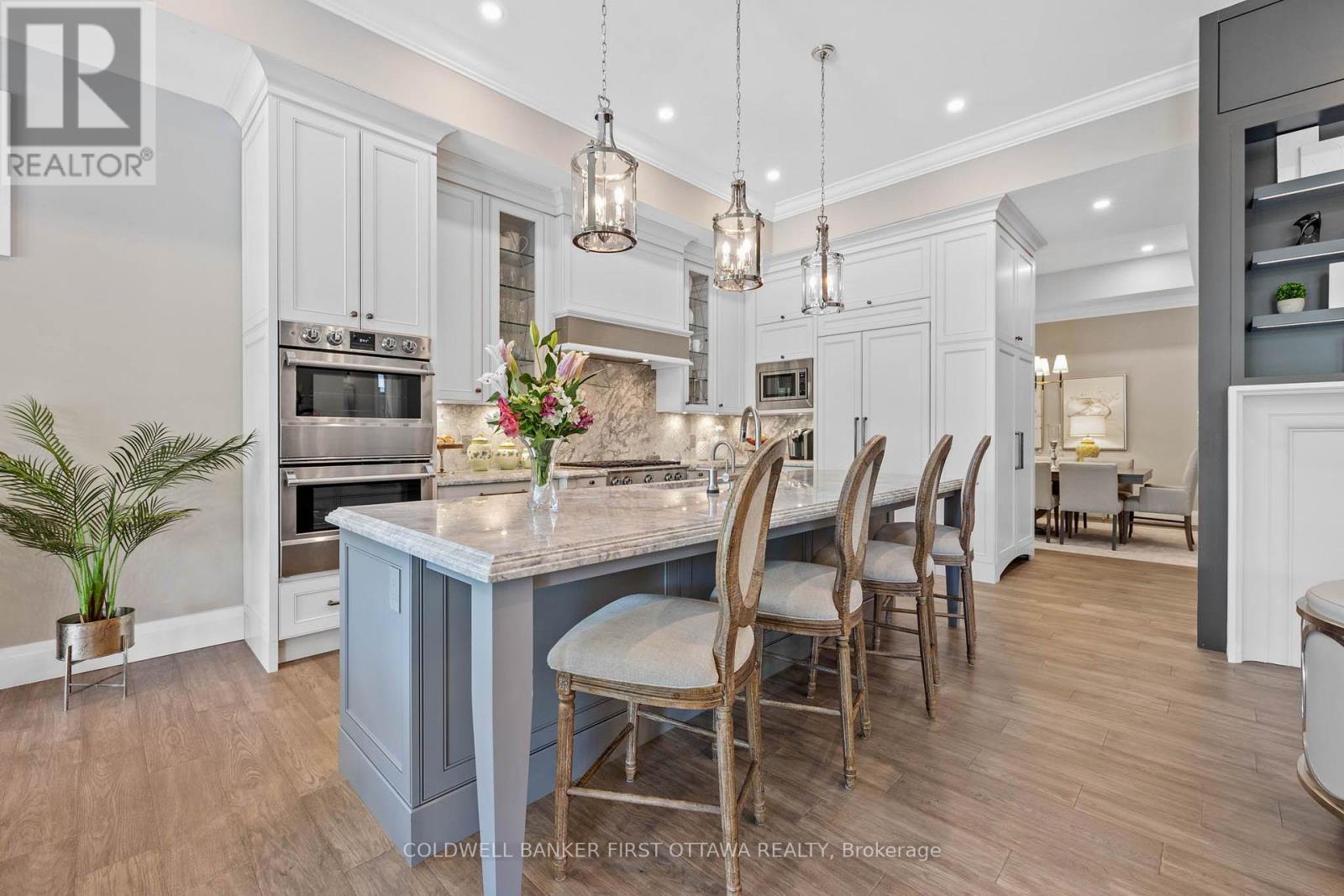 Photo 9 of 10 Leaver Avenue, Ottawa ON