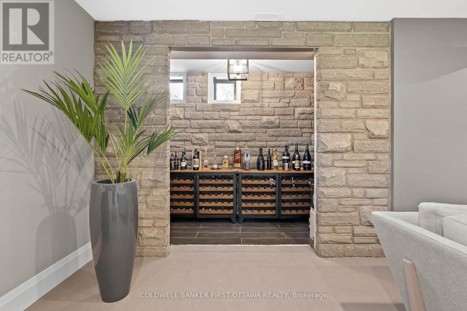 Photo 31 of 10 Leaver Avenue, Ottawa ON