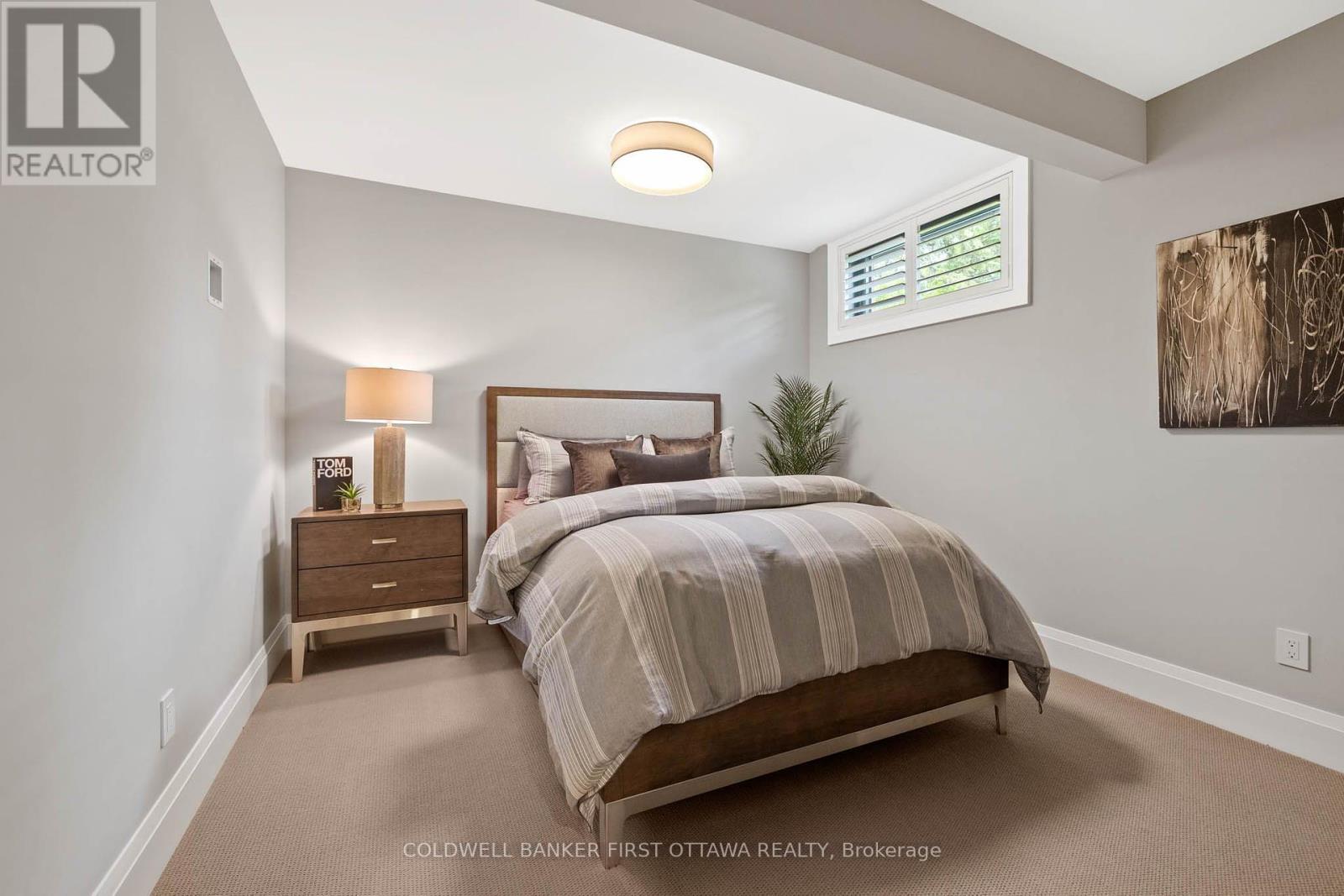 Photo 38 of 10 Leaver Avenue, Ottawa ON