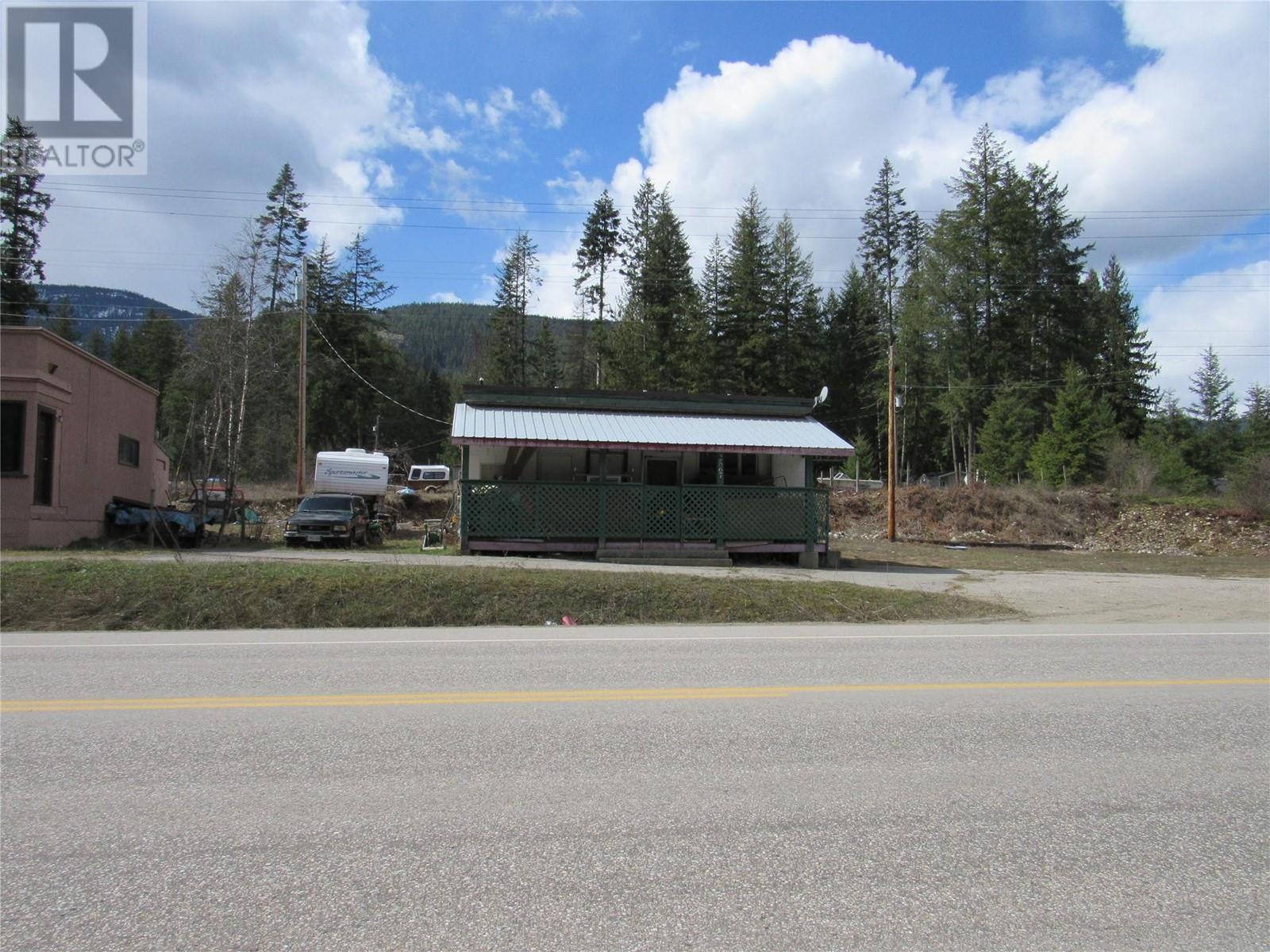 2565 3A Highway, Castlegar
