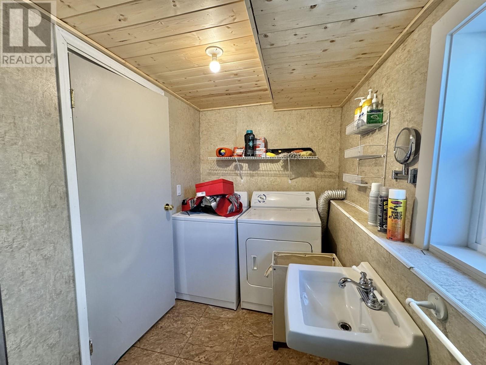 1411 ESLER ROAD, Williams Lake