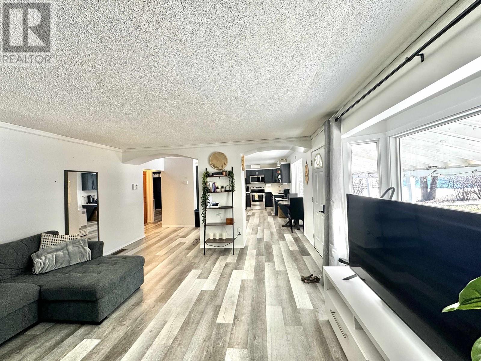 1411 ESLER ROAD, Williams Lake