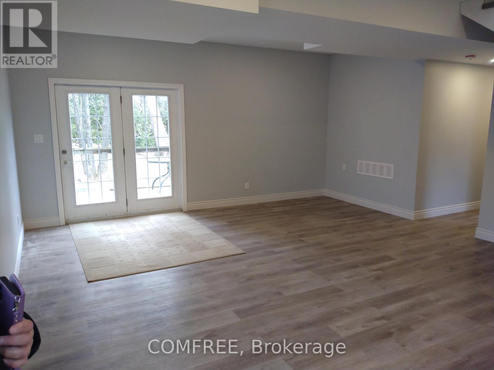 7177 BEACH DRIVE - 6