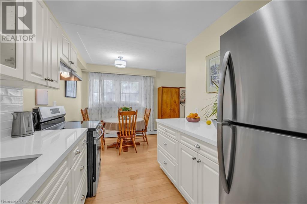 Photo 8 of 1377 Lakeshore Road Unit 108, Burlington ON