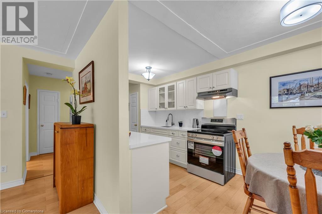 Photo 13 of 1377 Lakeshore Road Unit 108, Burlington ON