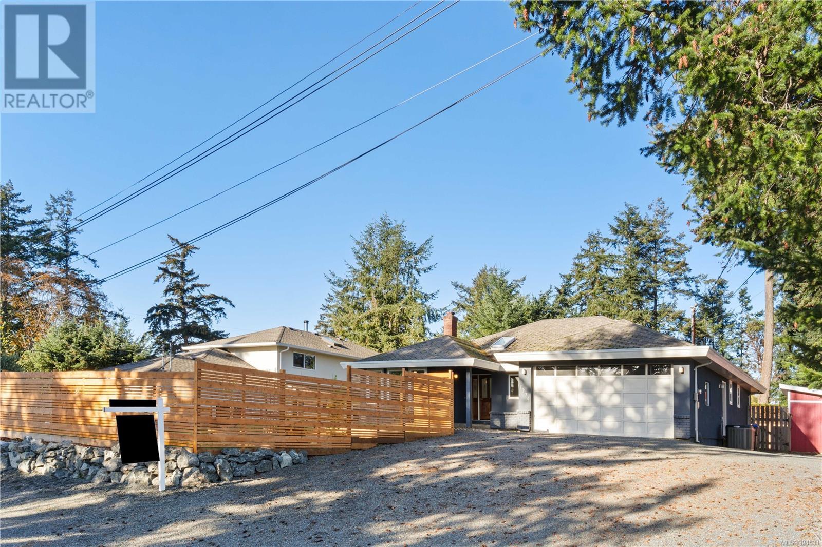 1374 Pilot Way, Nanoose Bay