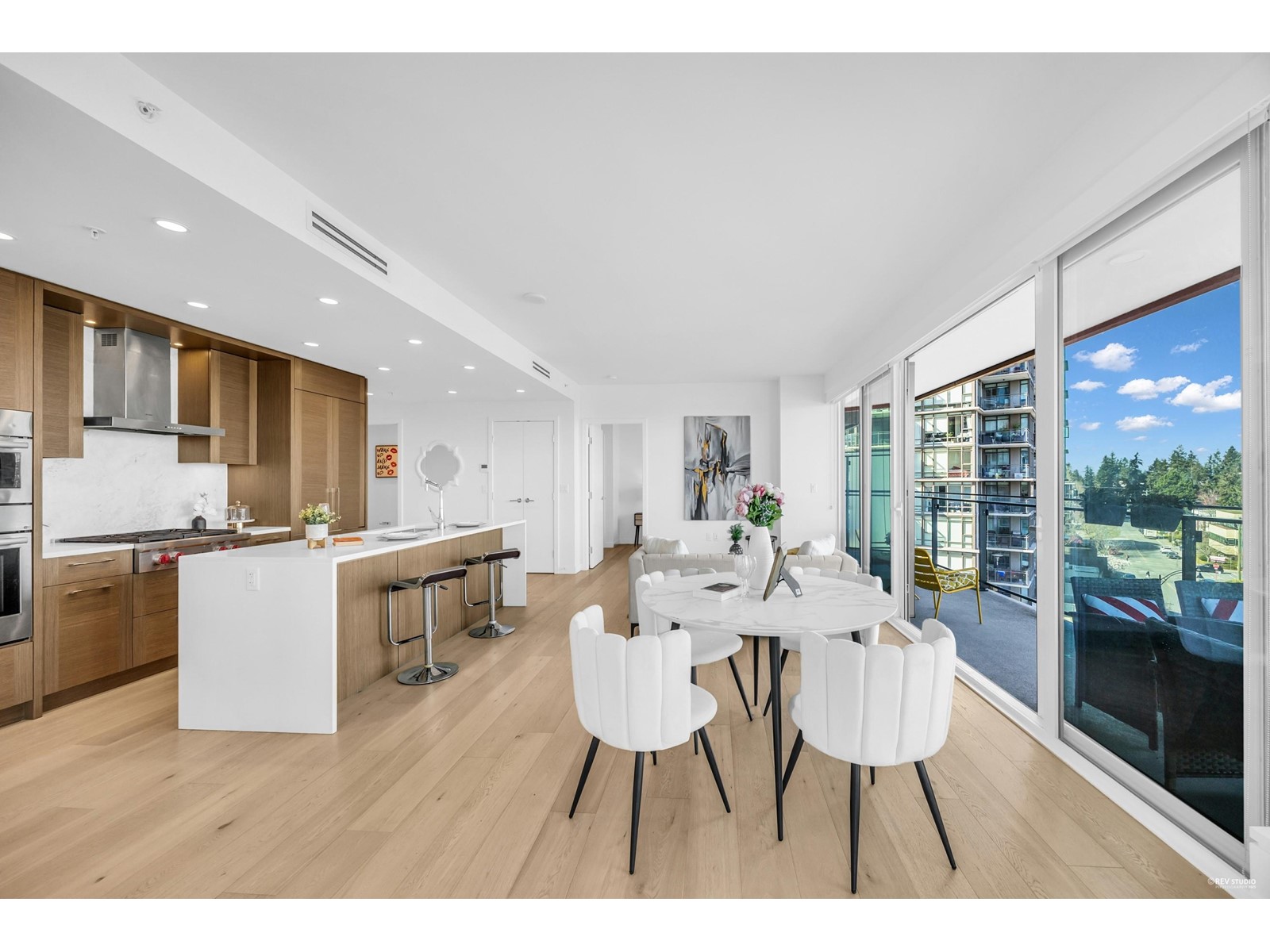 703 1439 GEORGE STREET, White Rock real estate listing R2986918