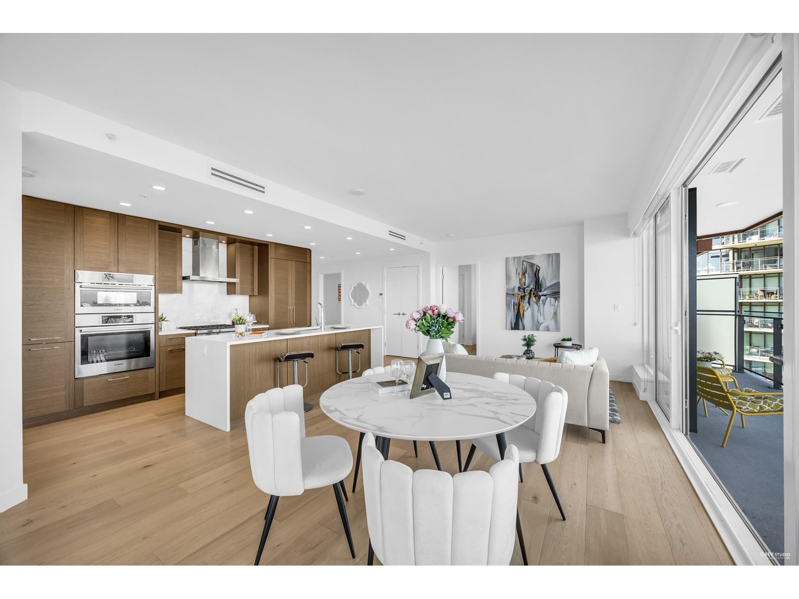 703 1439 GEORGE STREET, White Rock real estate listing R2986918