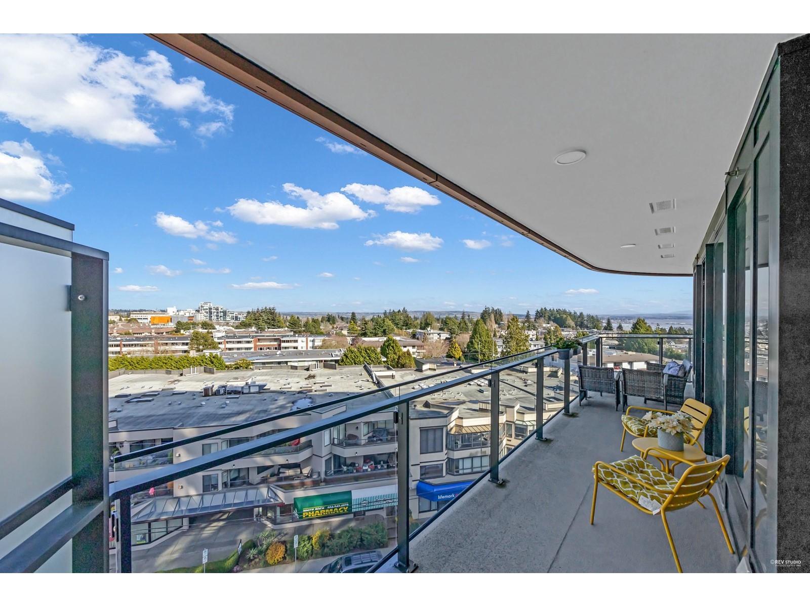 703 1439 GEORGE STREET, White Rock real estate listing R2986918