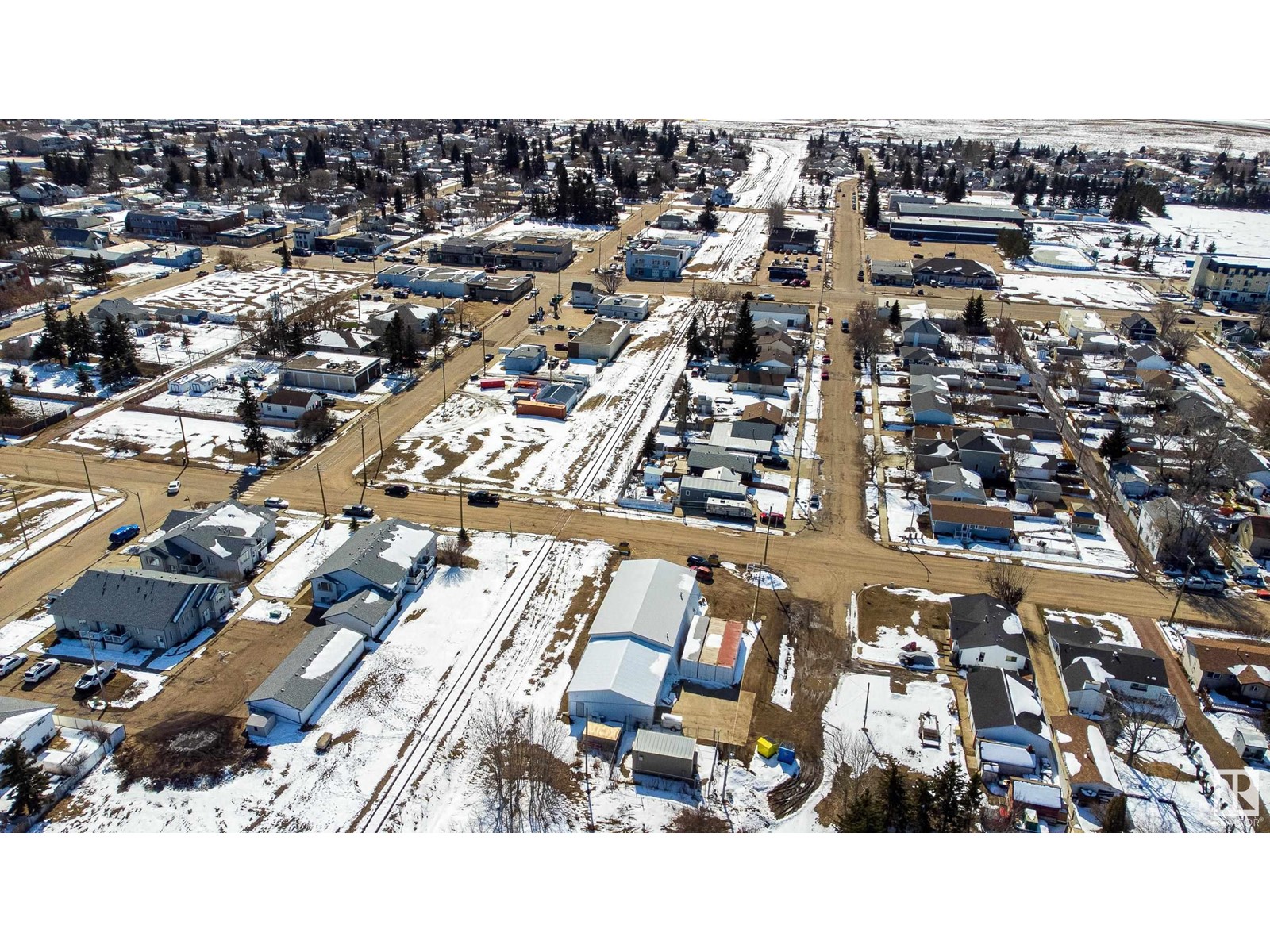 Photo 9 of 10310 101 Av, Morinville AB