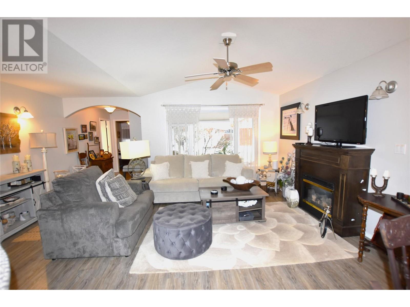 606 Nighthawk Avenue, Vernon
