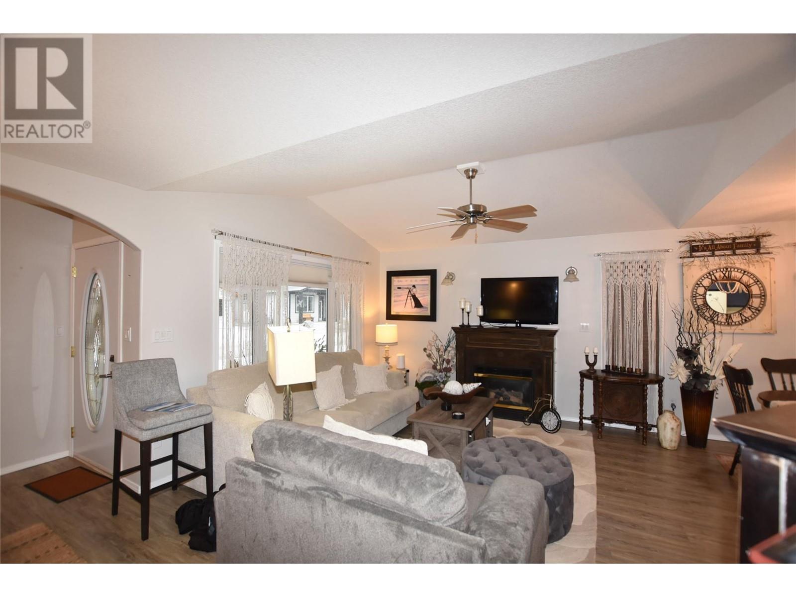 606 Nighthawk Avenue, Vernon