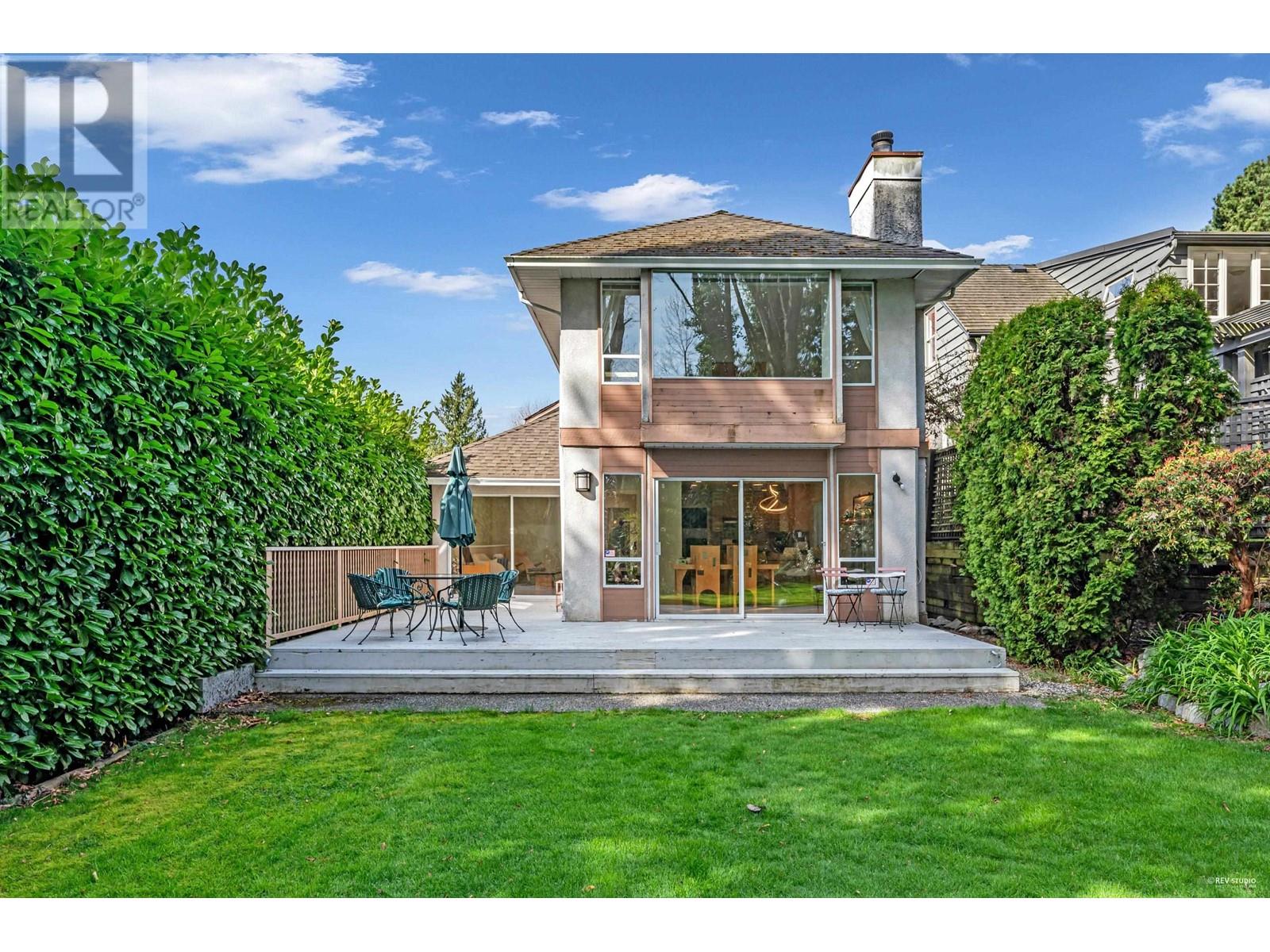 1006 SINCLAIR STREET, West Vancouver