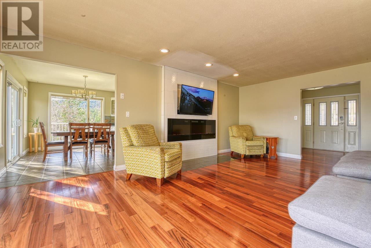 44 WOODLAND DRIVE, Williams Lake