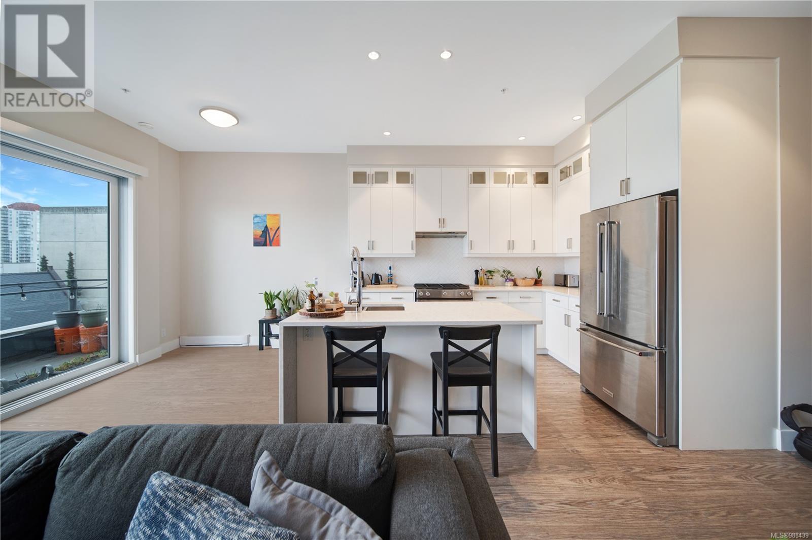 504 91 Chapel St, Nanaimo real estate listing 988439