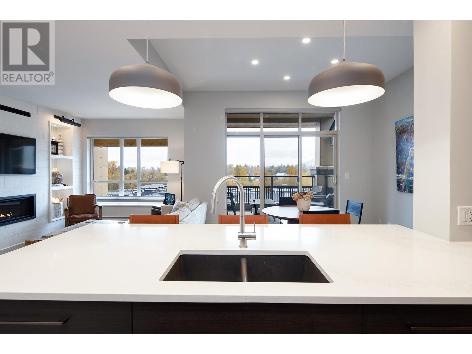 609 1211 VILLAGE GREEN WAY, Squamish real estate listing R2986783