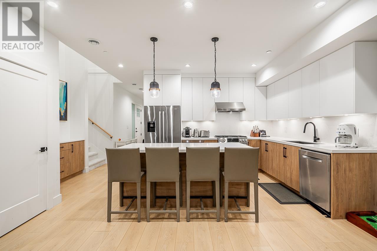 2 5751 FRANCIS ROAD, Richmond
