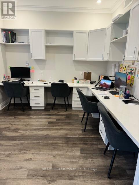 220 COLLINGWOOD STREET - 10