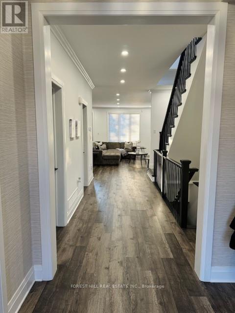 220 COLLINGWOOD STREET - 3