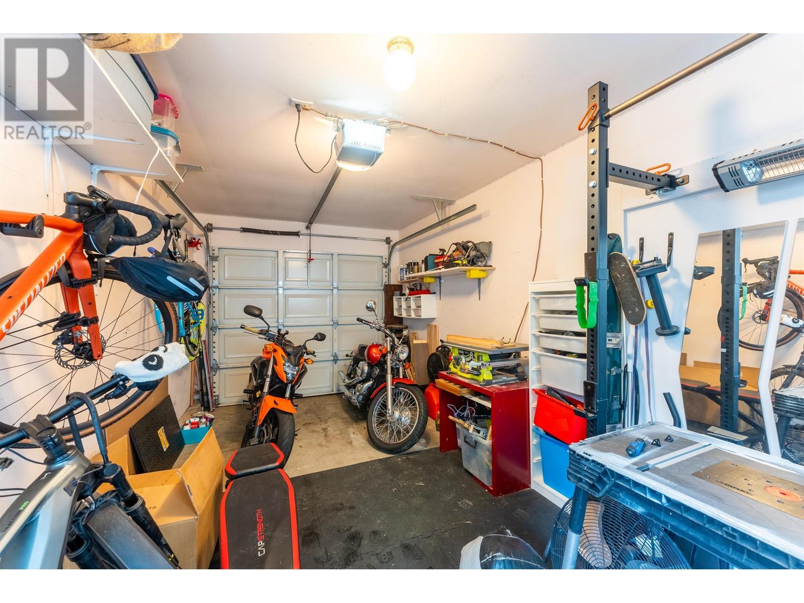 5933 SPROTT STREET, Burnaby