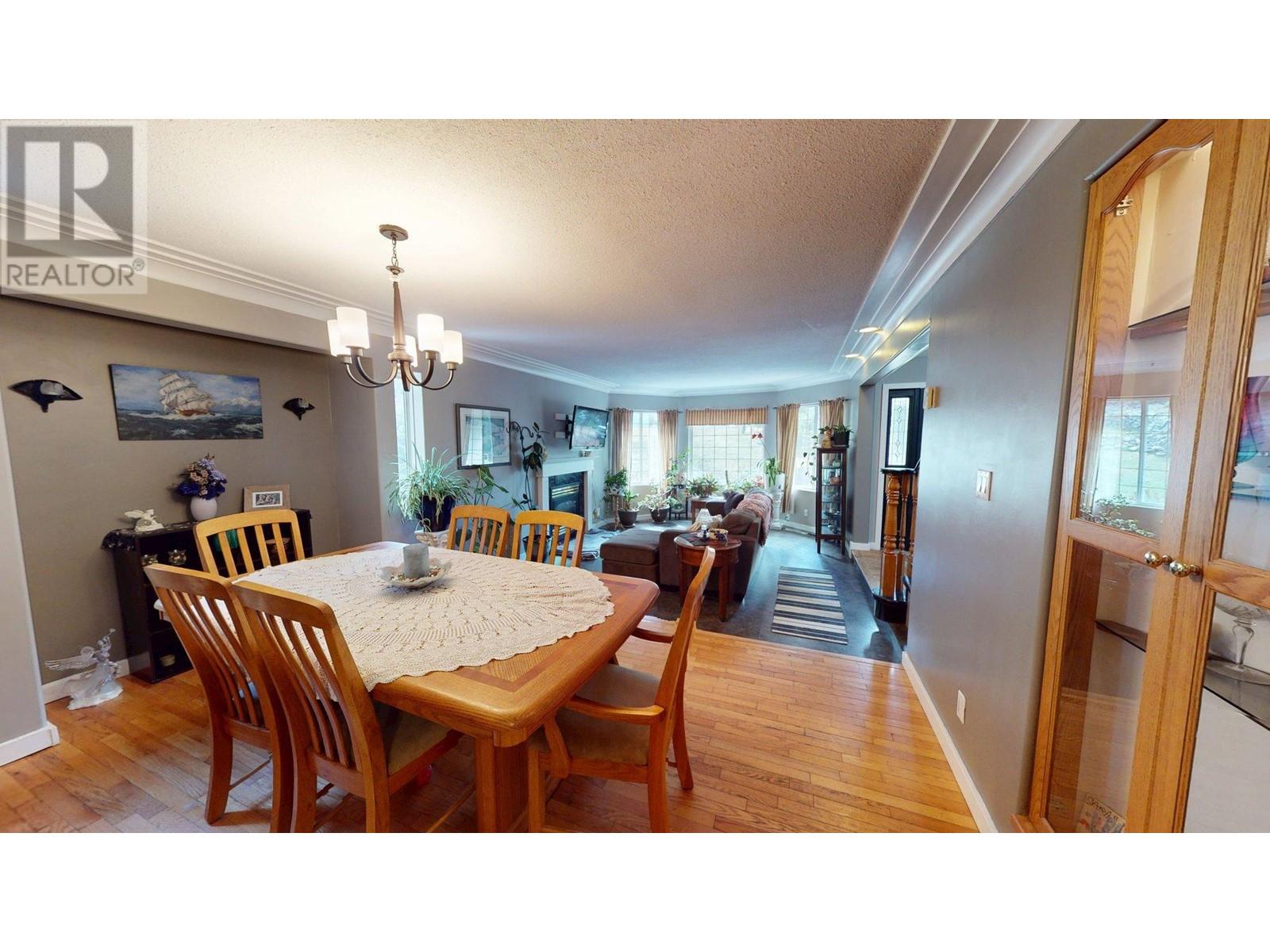 2300 Old Salmo Road, Fruitvale