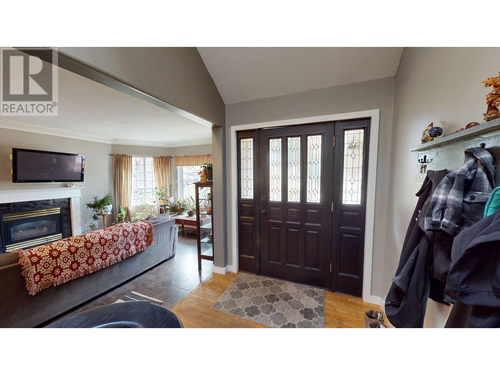 2300 Old Salmo Road, Fruitvale