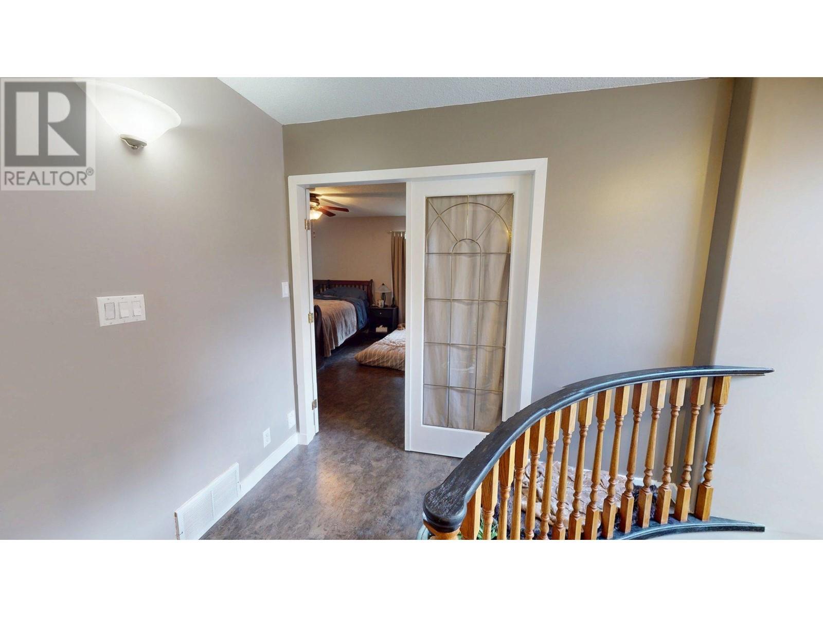 2300 Old Salmo Road, Fruitvale