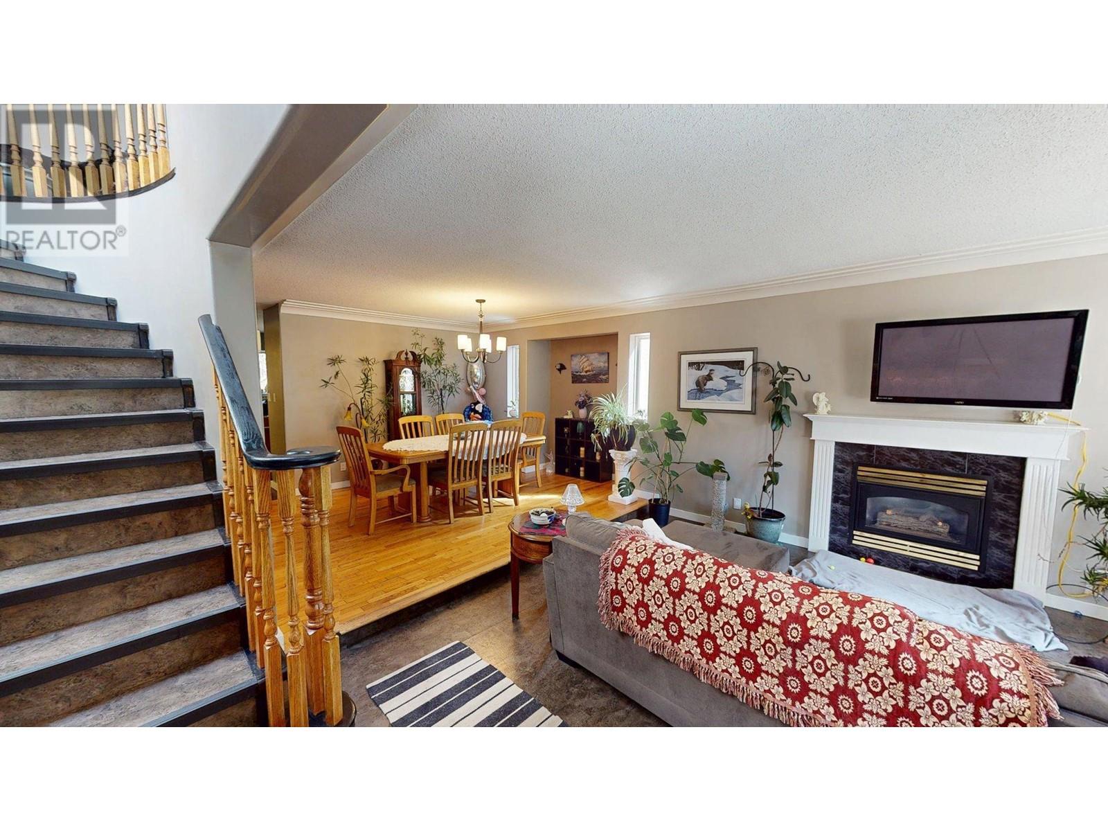 2300 Old Salmo Road, Fruitvale