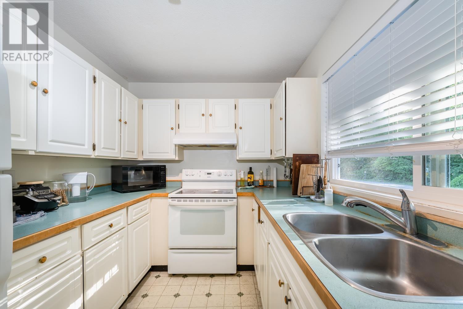 1948 HIGHVIEW PLACE, Port Moody real estate listing R2988172