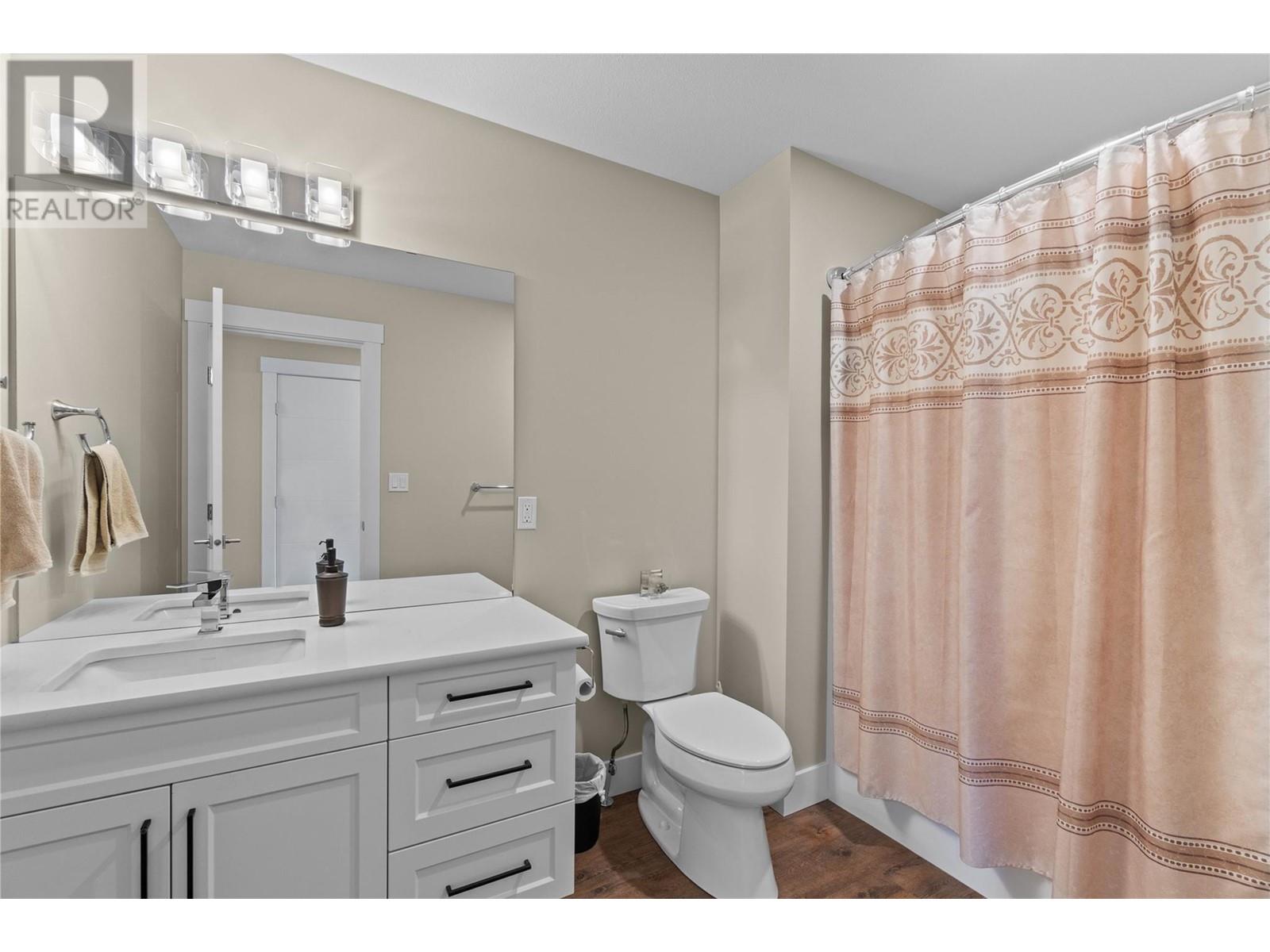 8 2810 15 Avenue Northeast, Salmon Arm