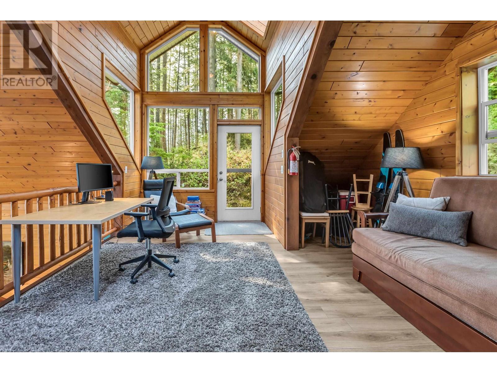 4 CHRISTIAN COVE, Pitt Meadows real estate listing R2877555