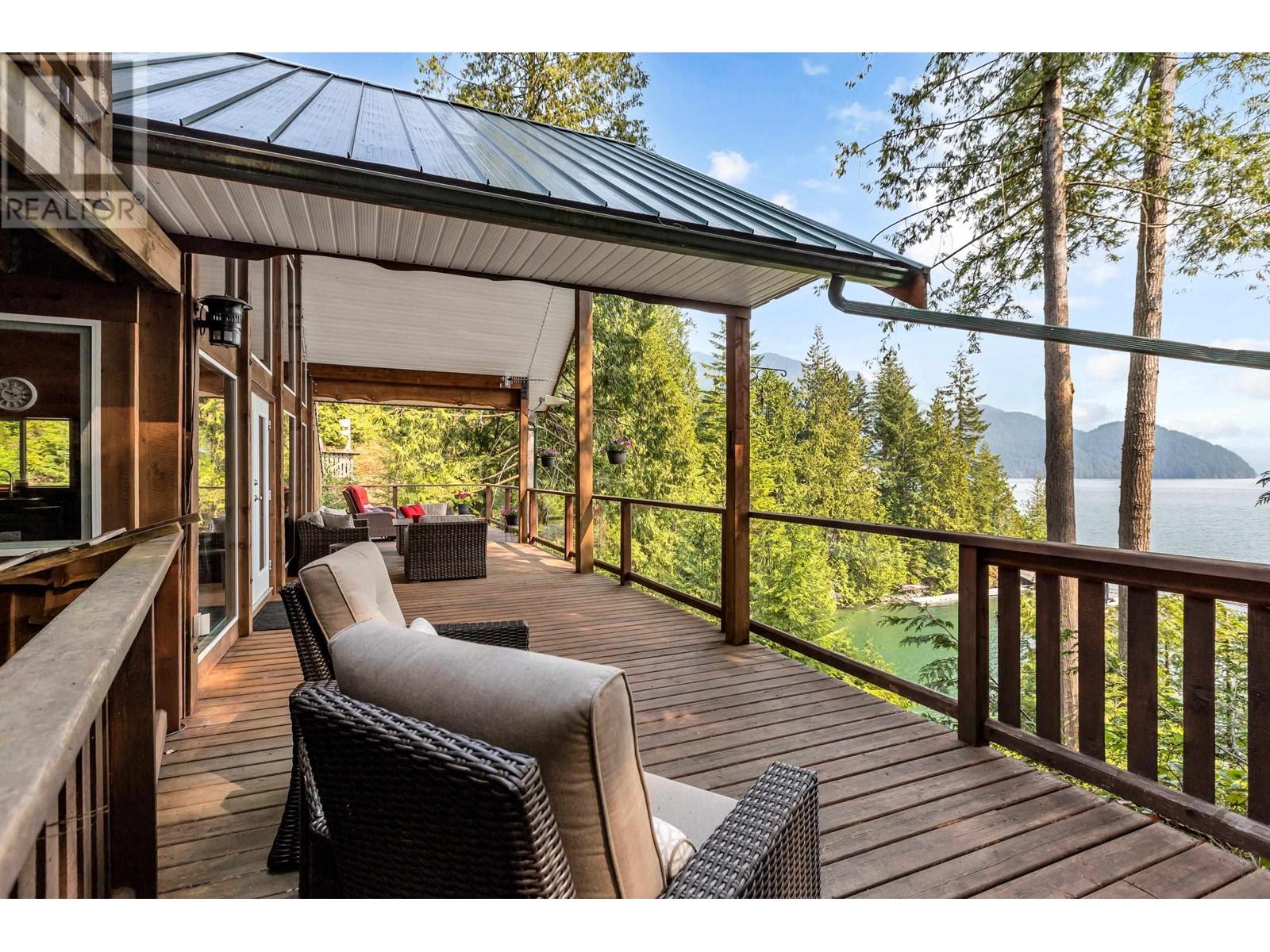 4 CHRISTIAN COVE, Pitt Meadows real estate listing R2877555