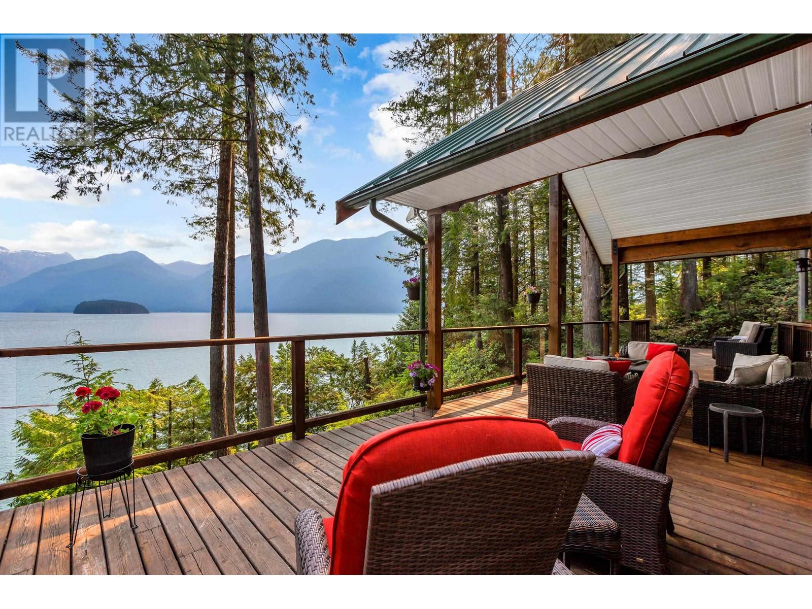 4 CHRISTIAN COVE, Pitt Meadows real estate listing R2877555
