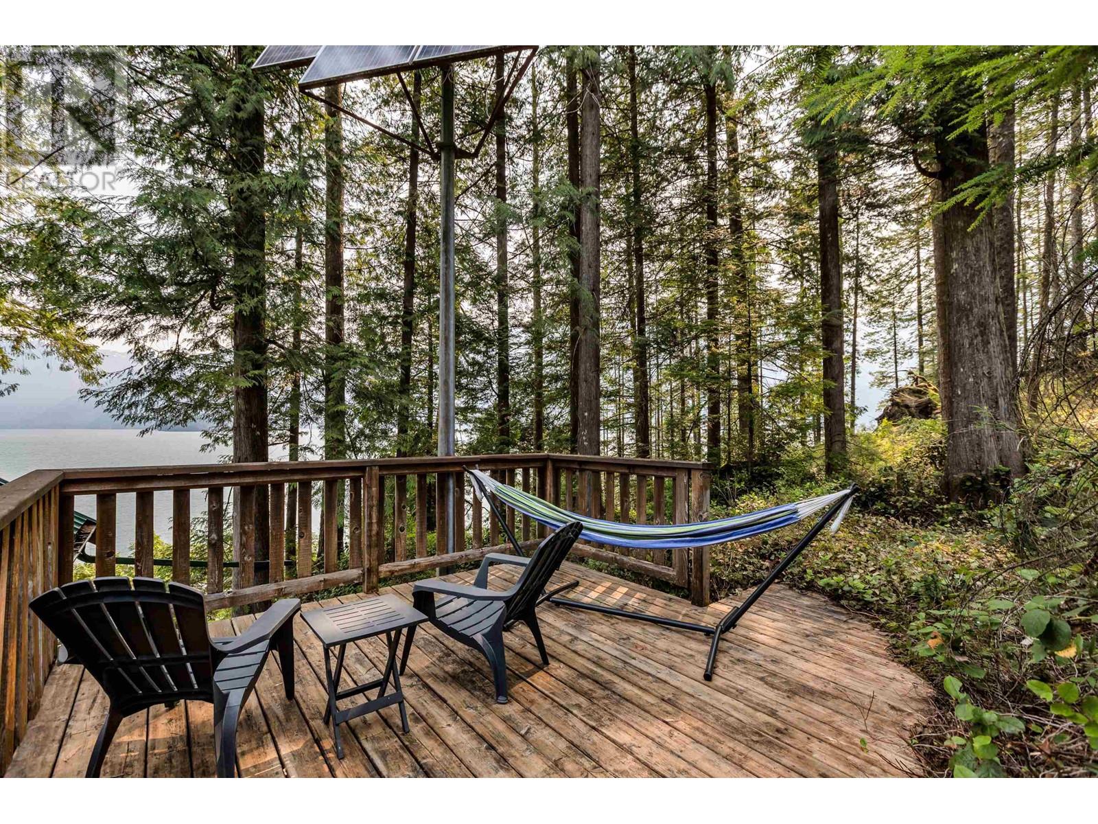 4 CHRISTIAN COVE, Pitt Meadows real estate listing R2877555