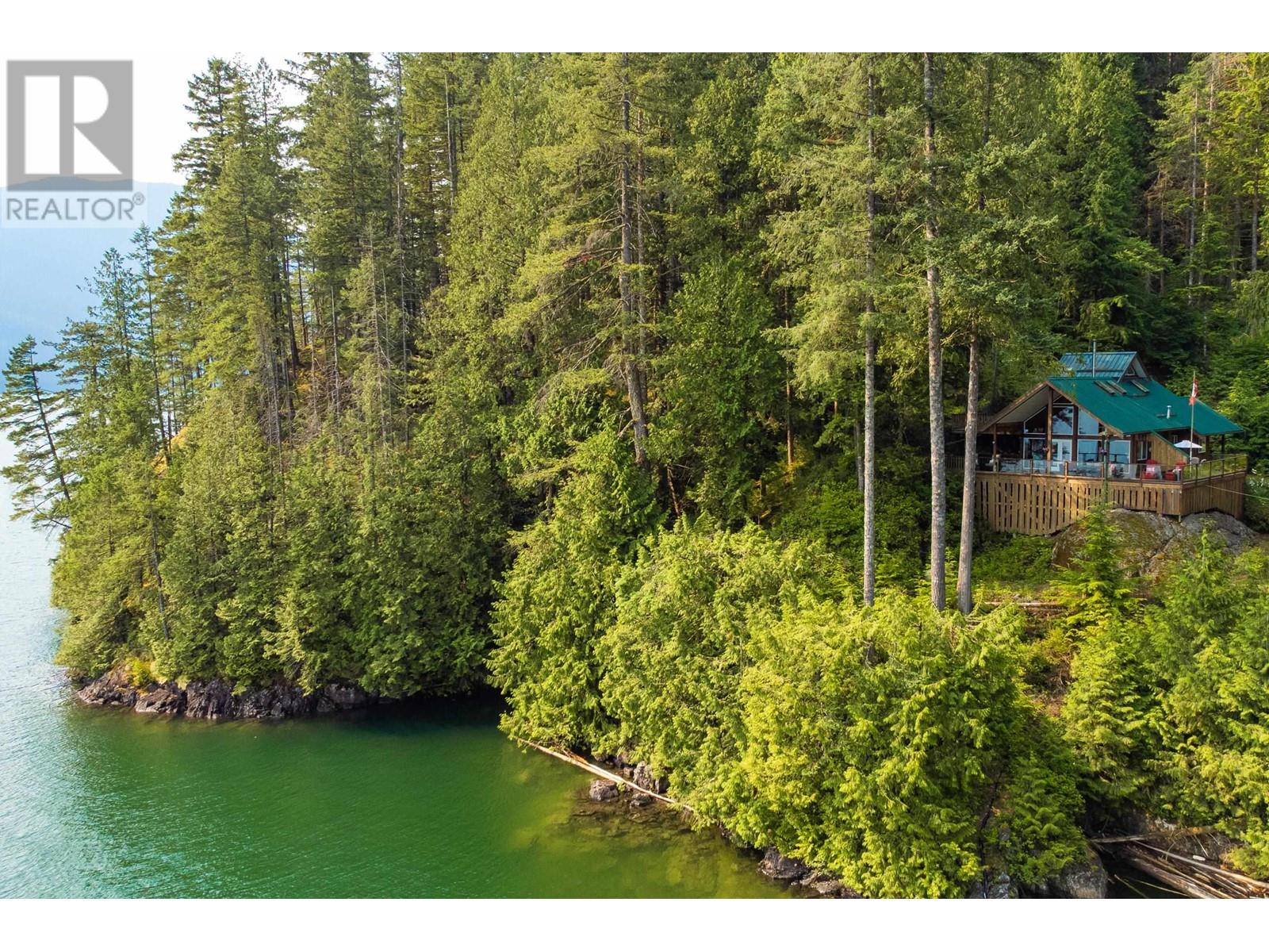 4 CHRISTIAN COVE, Pitt Meadows real estate listing R2877555