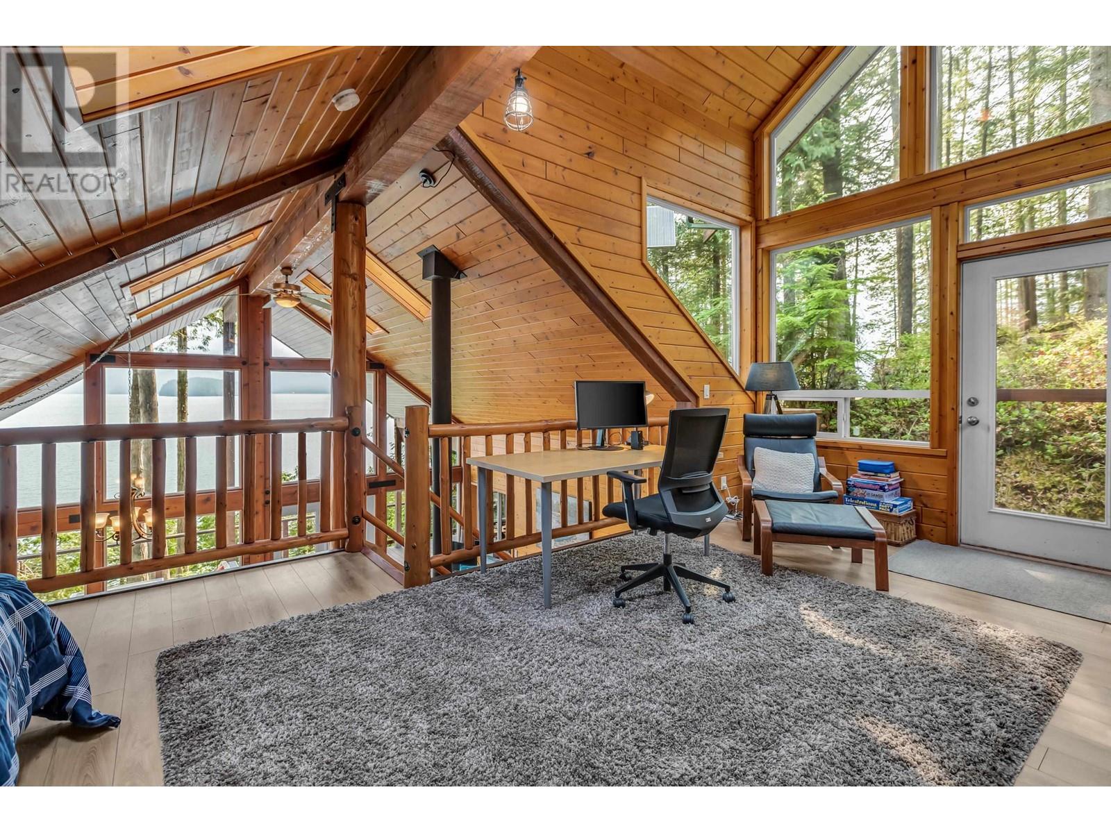 4 CHRISTIAN COVE, Pitt Meadows real estate listing R2877555