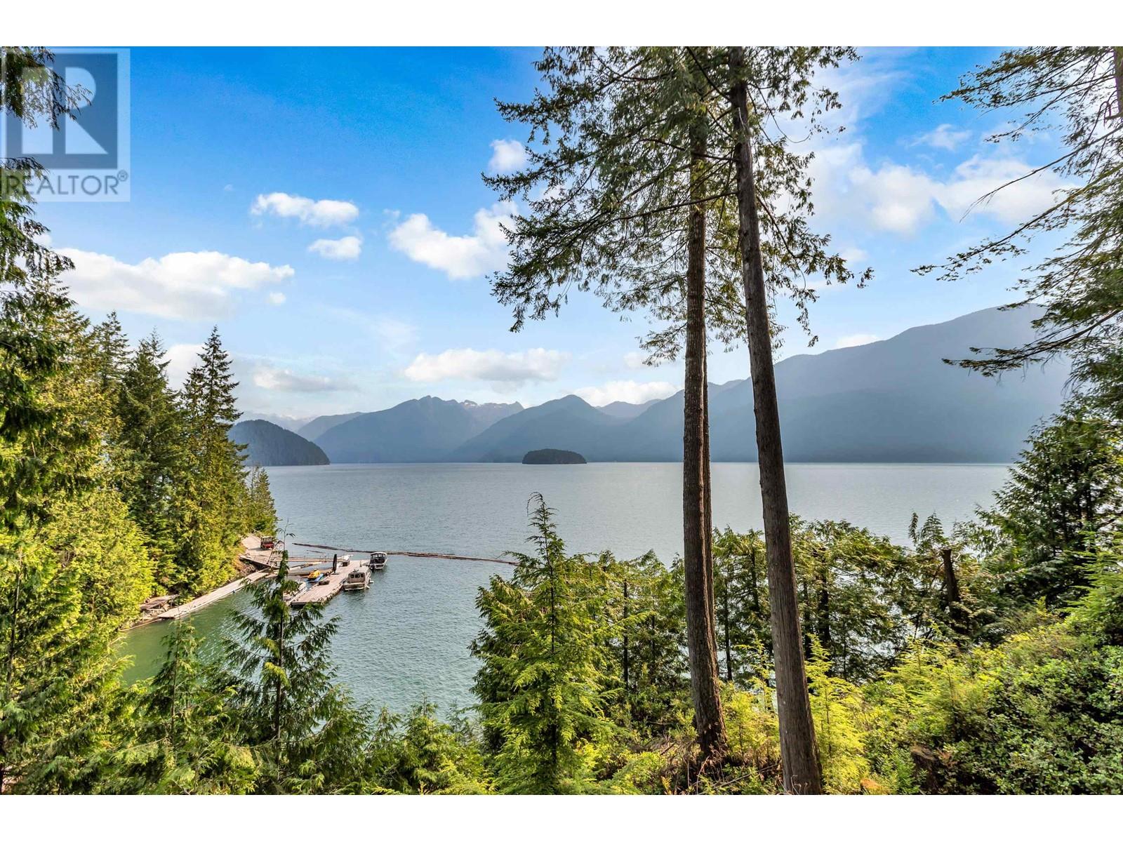 4 CHRISTIAN COVE, Pitt Meadows real estate listing R2877555