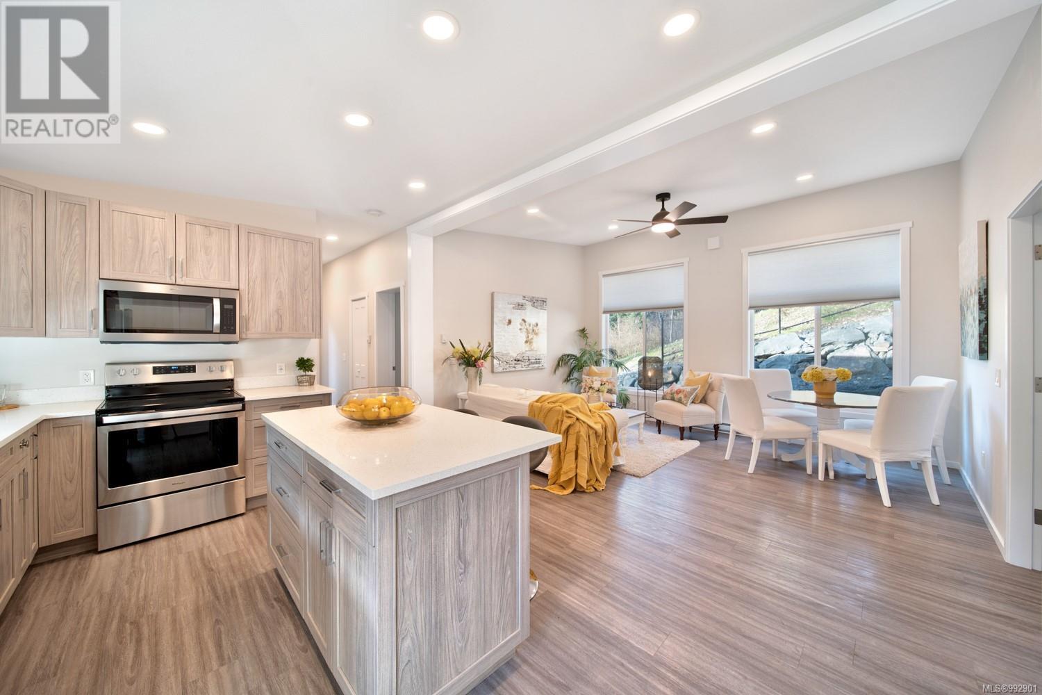 #106 3499 HENRY RD - 11