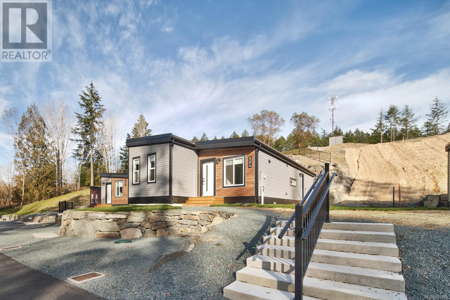 #104 3499 Henry Rd - 25