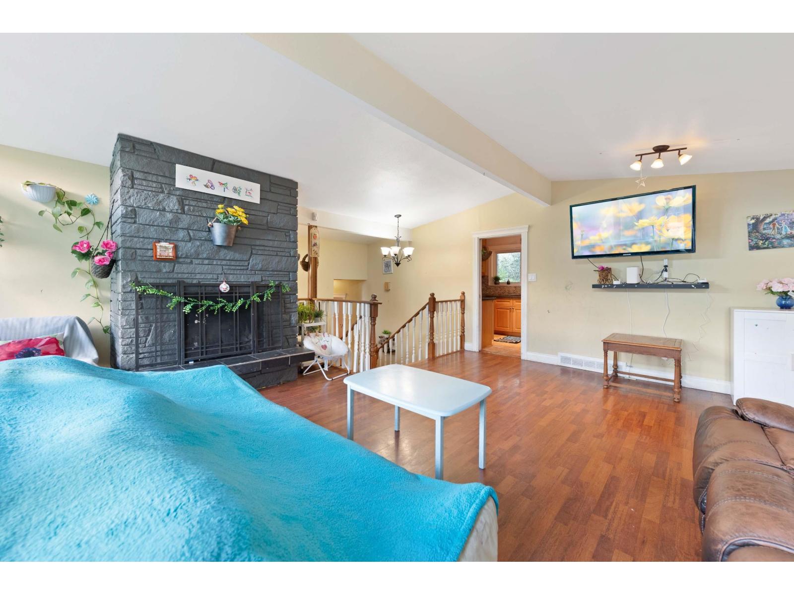 Photo 17 of 20624 48 Avenue, Langley BC