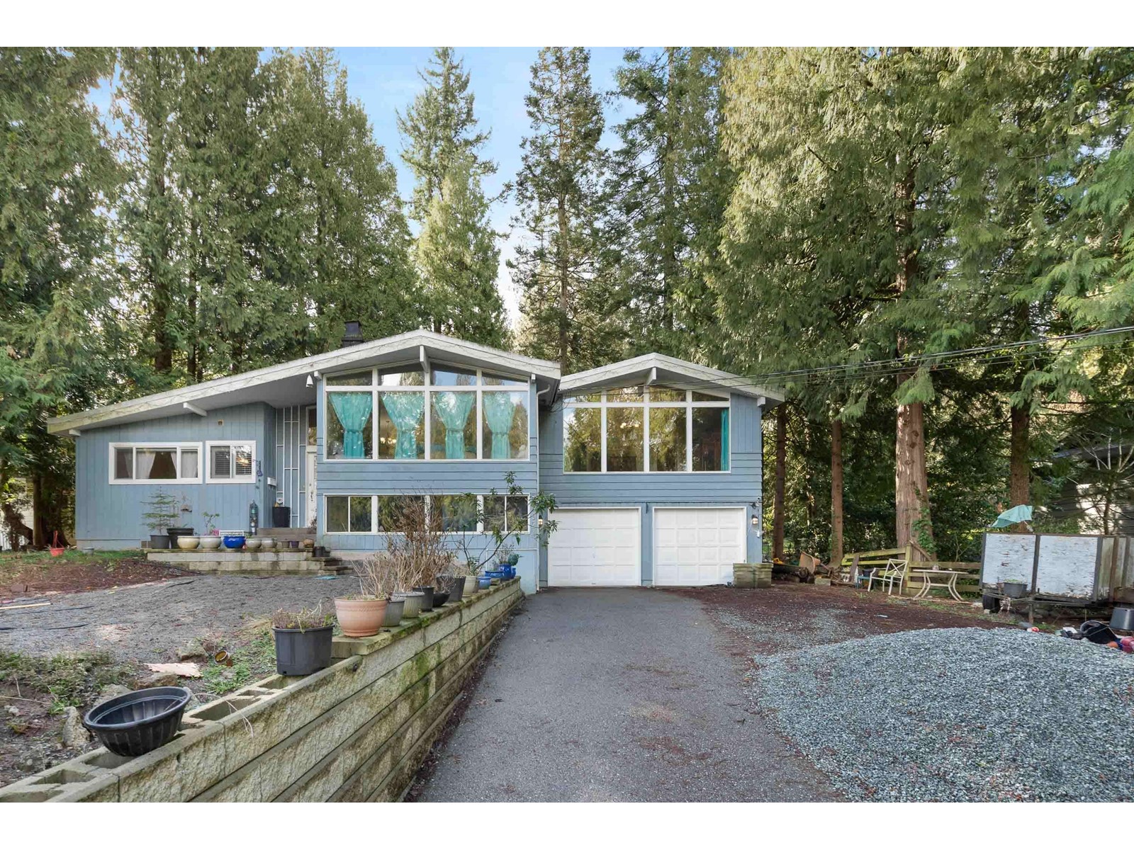 Photo 1 of 20624 48 Avenue, Langley BC