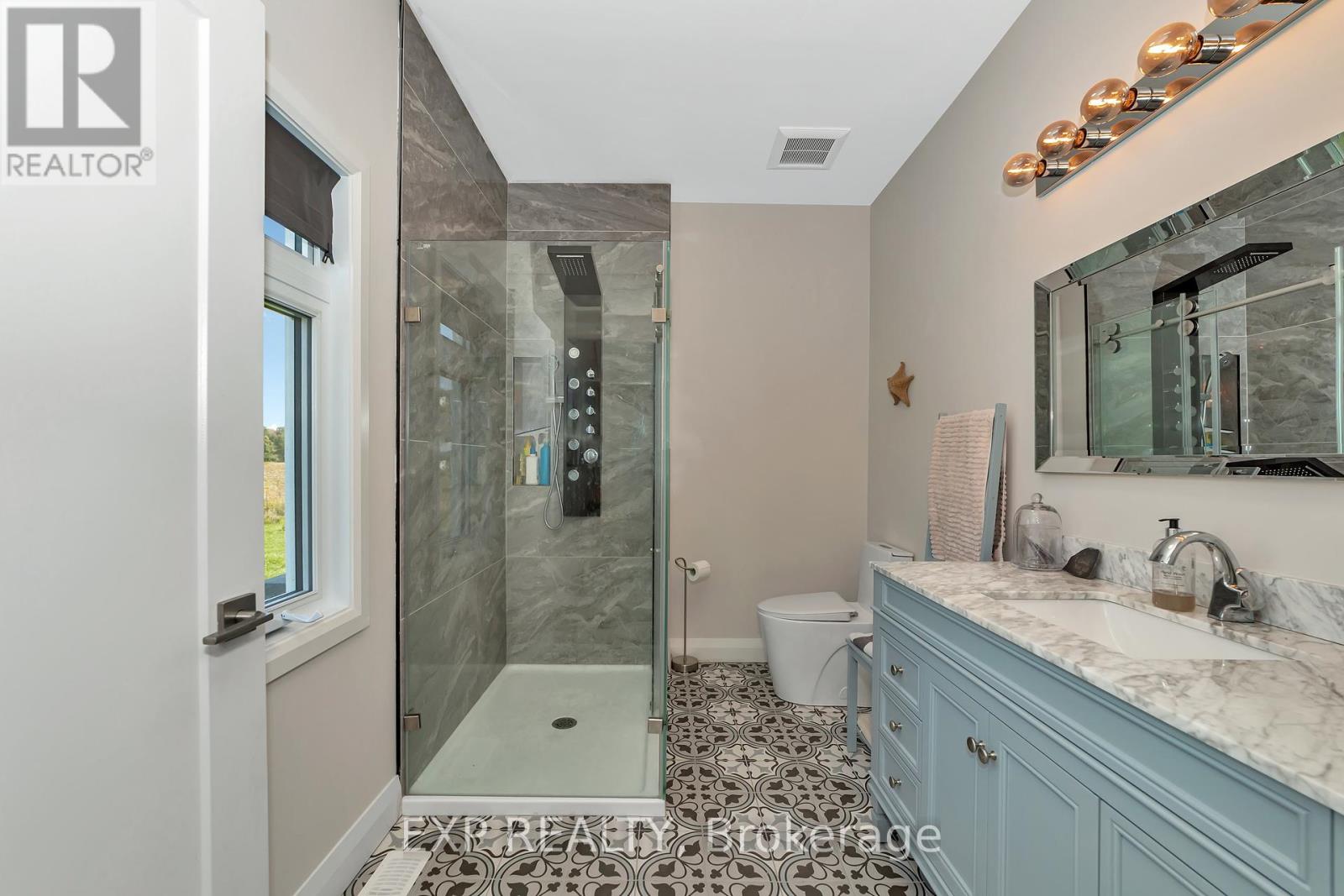 Photo 11 of 3010 Torwood Drive, Ottawa ON