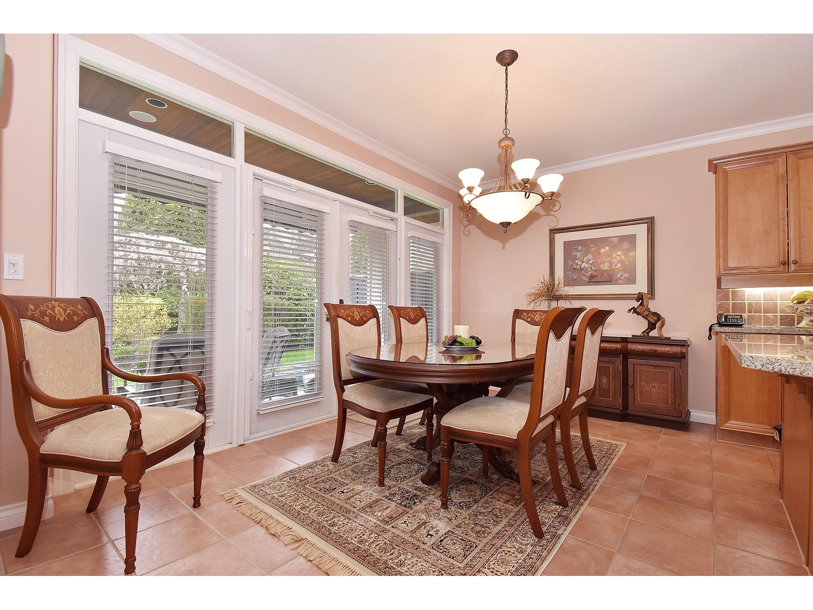 Photo 9 of 8 15715 34 Avenue, Surrey BC