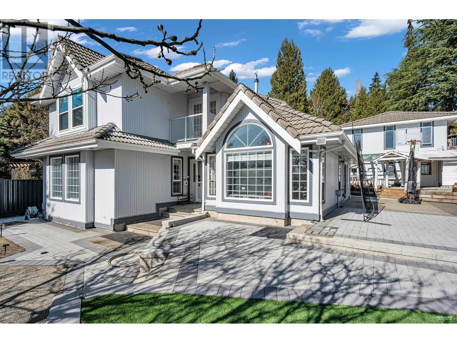 Photo 19 of 292 Mariner Way, Coquitlam BC
